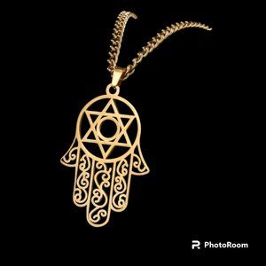 Good Luck Hamsa or Hand Of Fatima The Star Of David Necklace Pendant Necklace